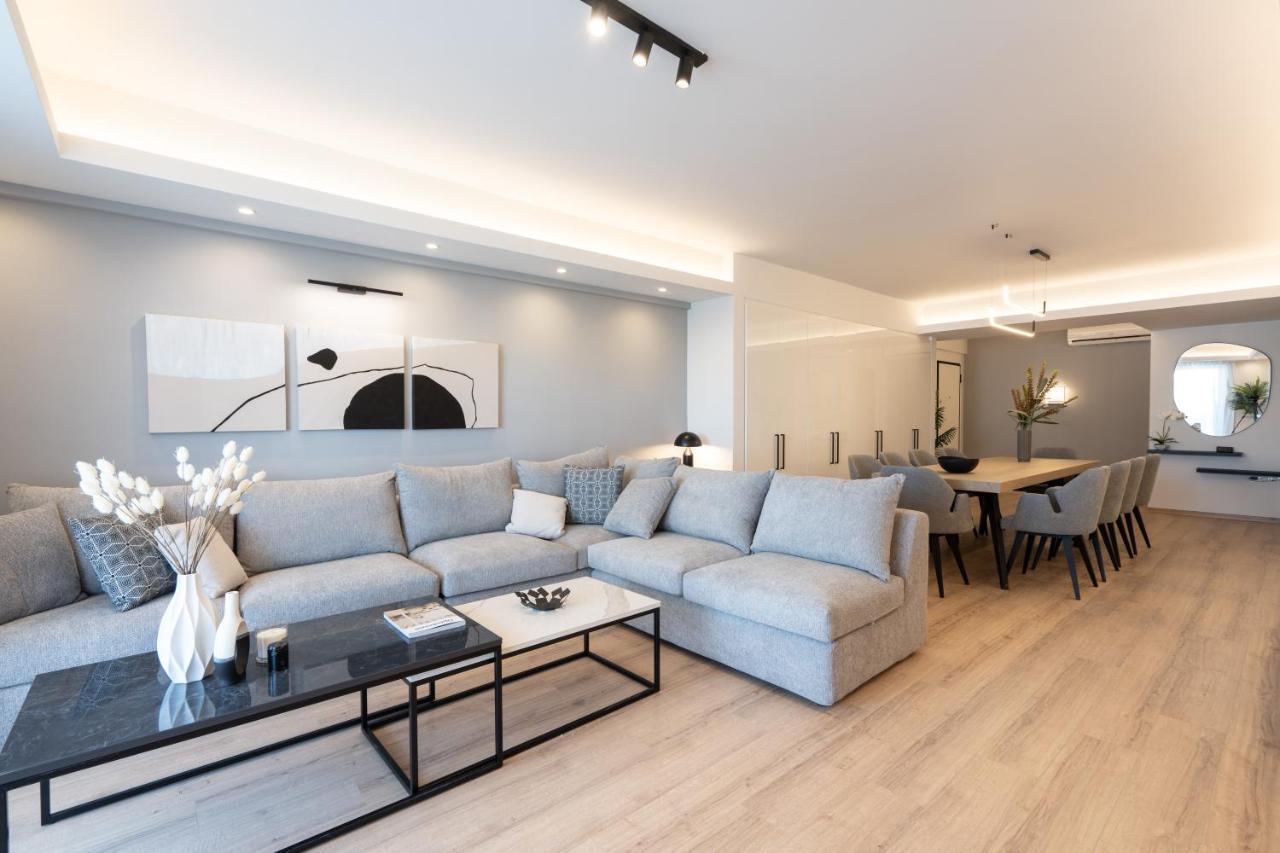 Luxury 4 Bedrooms Apartment Near Flisvos Marina Piraeus Buitenkant foto