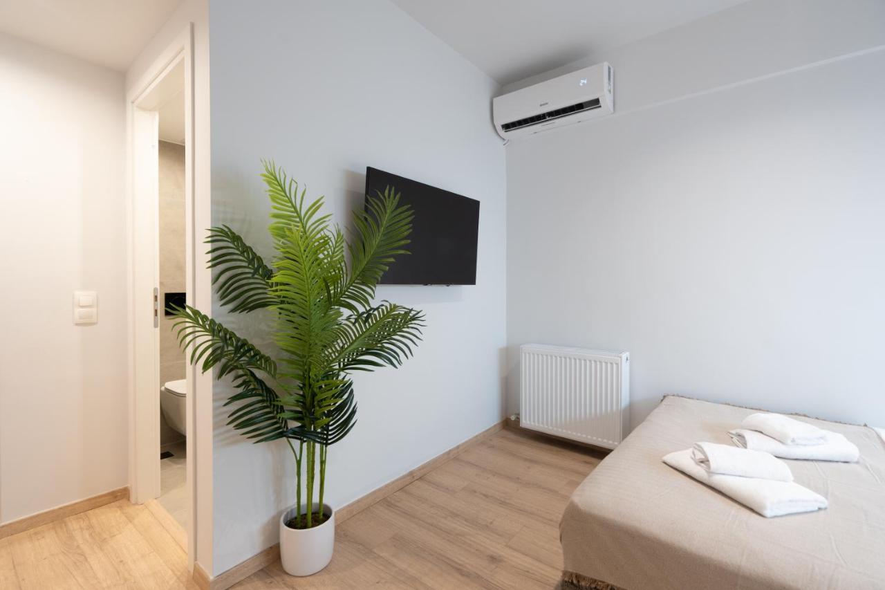 Luxury 4 Bedrooms Apartment Near Flisvos Marina Piraeus Buitenkant foto