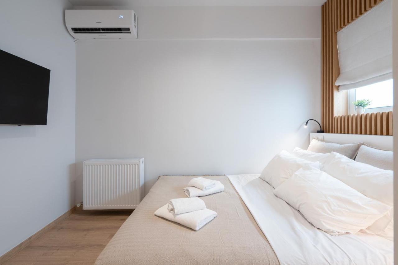 Luxury 4 Bedrooms Apartment Near Flisvos Marina Piraeus Buitenkant foto