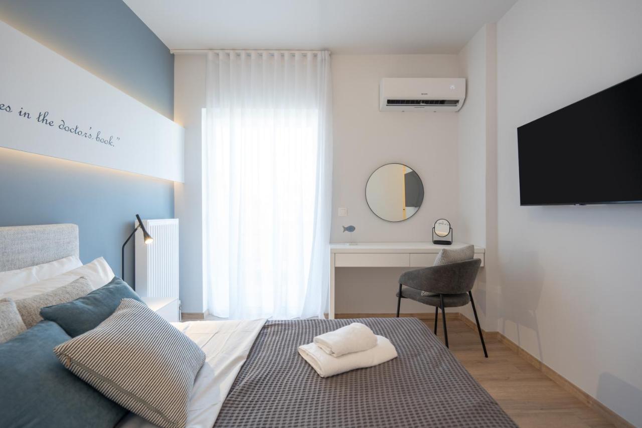 Luxury 4 Bedrooms Apartment Near Flisvos Marina Piraeus Buitenkant foto