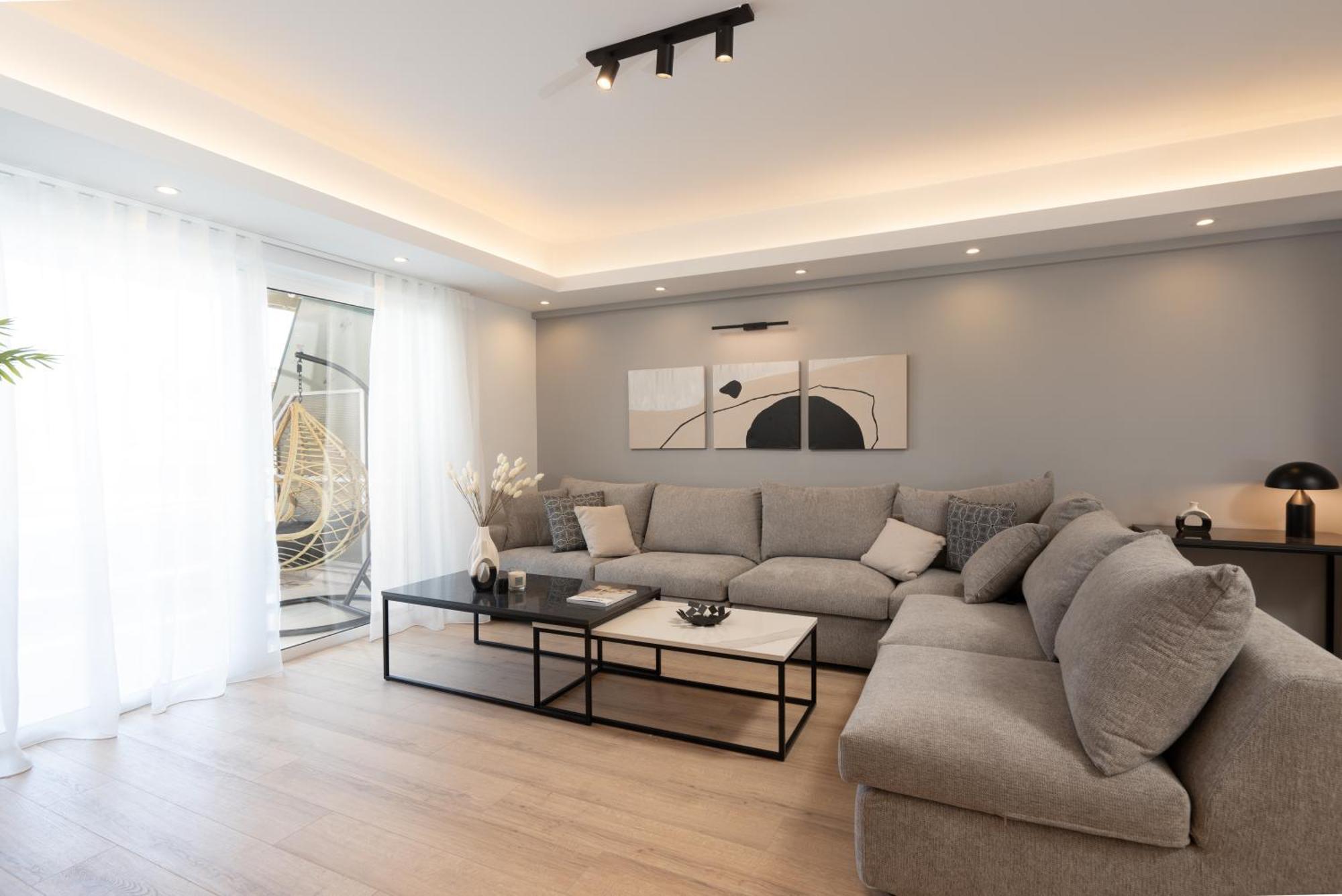 Luxury 4 Bedrooms Apartment Near Flisvos Marina Piraeus Buitenkant foto