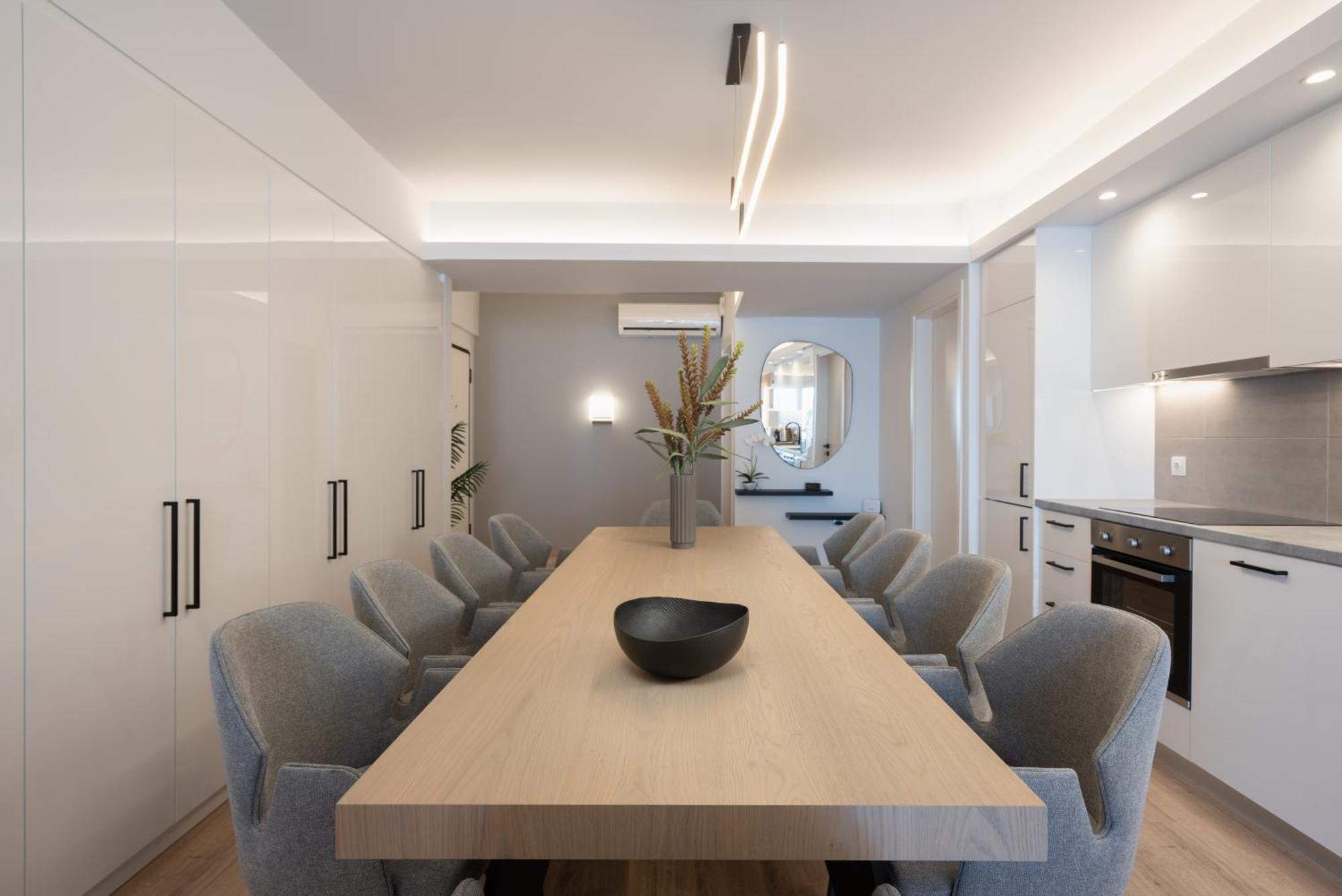 Luxury 4 Bedrooms Apartment Near Flisvos Marina Piraeus Buitenkant foto