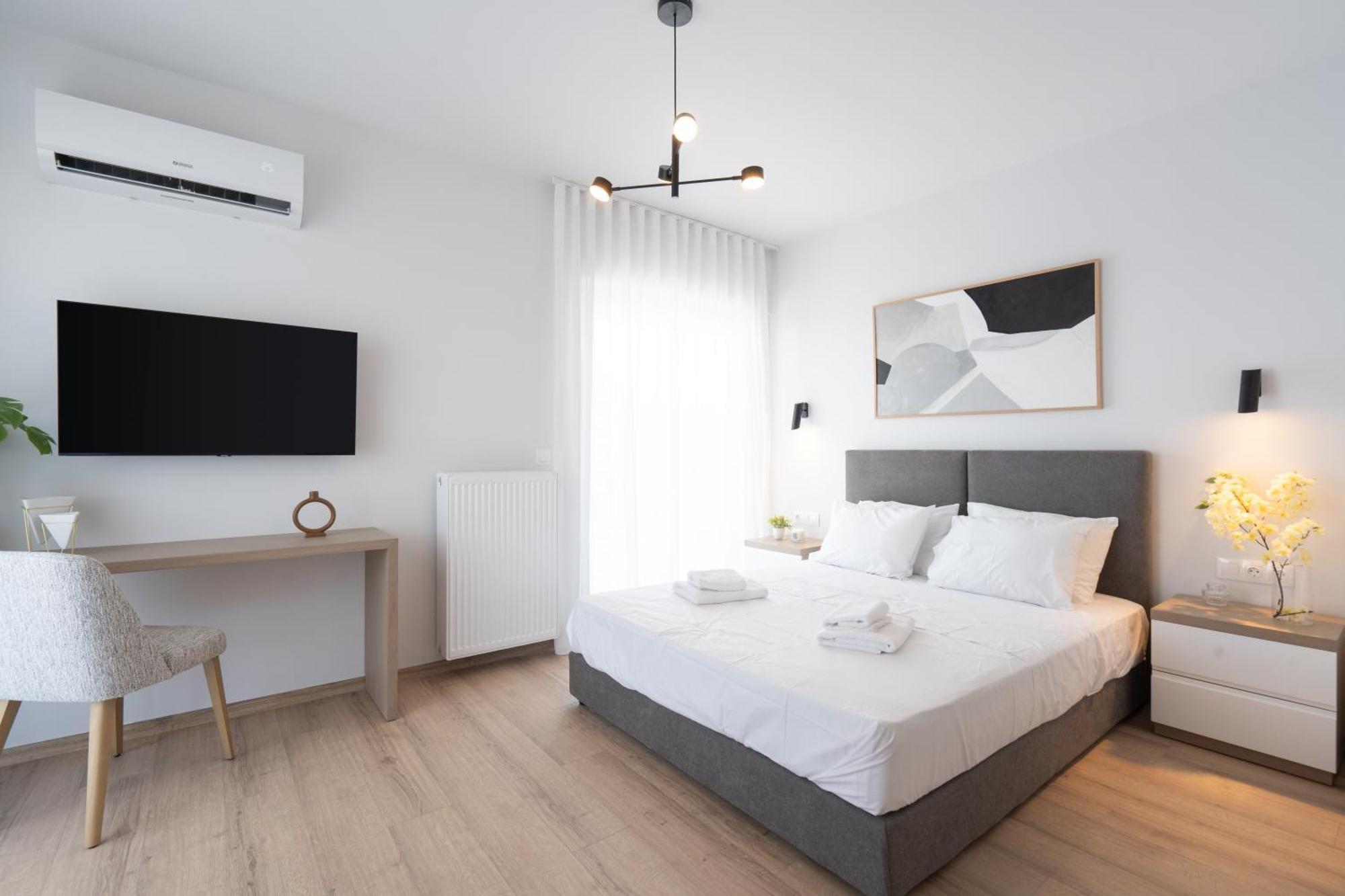 Luxury 4 Bedrooms Apartment Near Flisvos Marina Piraeus Buitenkant foto